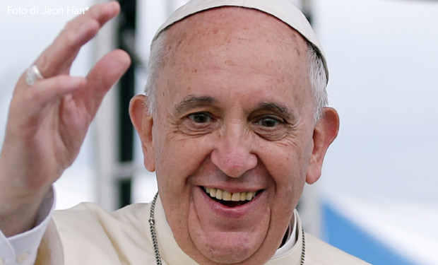 Il mondo ha sete, ma spende in armi: papa Francesco in udienza con l'Organizzazione 